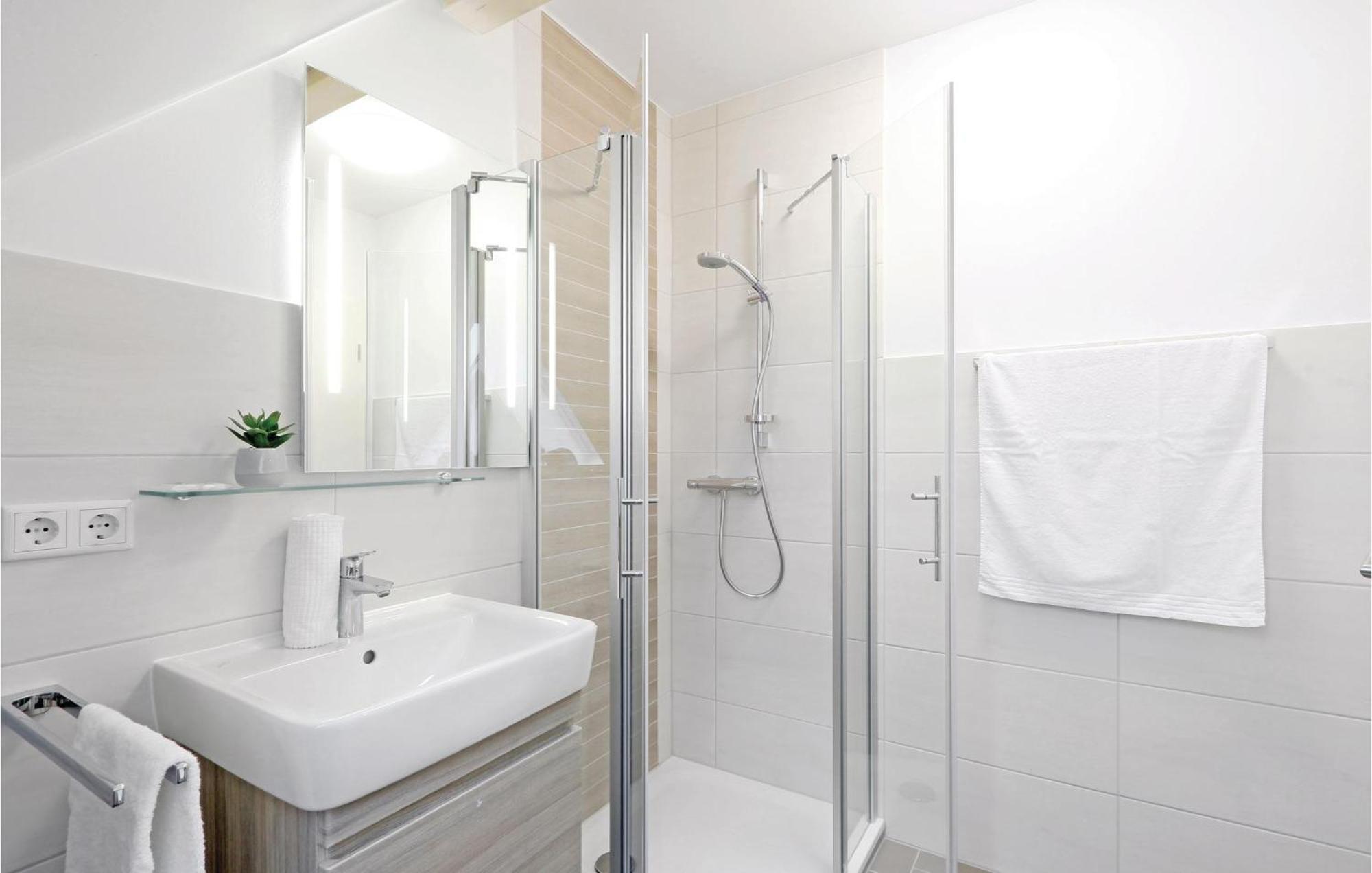 Amazing Apartment In Dagebuell With Kitchenette ภายนอก รูปภาพ